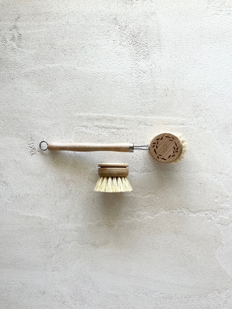 Sisal natural wooden brush with replaceable brush